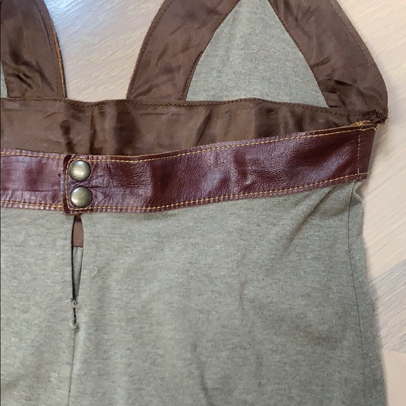 Dress - Picture 5 of 5